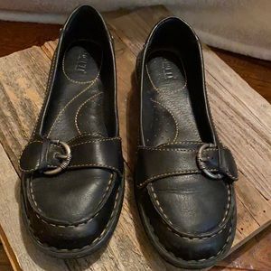 🫶🏼Borne size 7 1/2 brown loafer